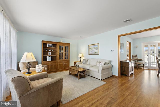 403 JERSEY CITY CT, Lanoka Harbor, NJ 08734