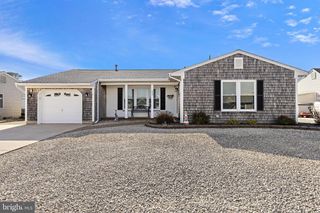 403 JERSEY CITY CT, Lanoka Harbor, NJ 08734