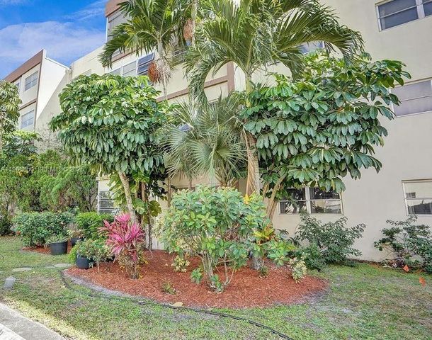 4047 NW 16 403, Lauderhill, FL 33313