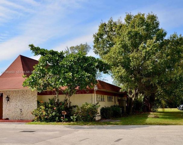 4047 NW 16 403, Lauderhill, FL 33313