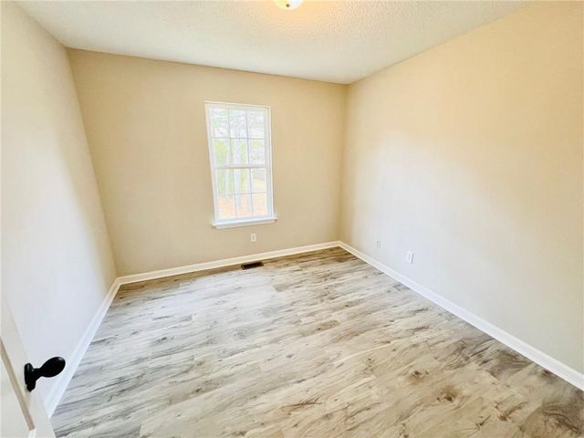 58 Kingston Pointe, Kingston, GA 30145