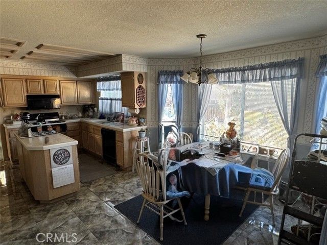 20404 Half Moon Court, Apple Valley, CA 92308