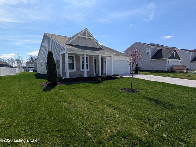 548 Mud Hen Dr, Shepherdsville, KY 40165