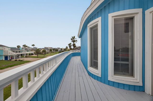 13649 Pirates Beach Boulevard, Galveston, TX 77554
