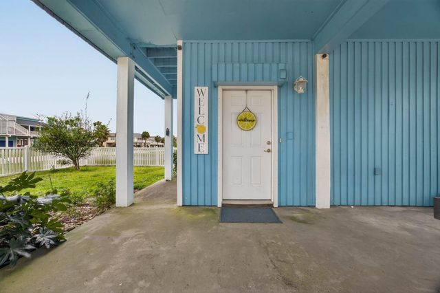 13649 Pirates Beach Boulevard, Galveston, TX 77554