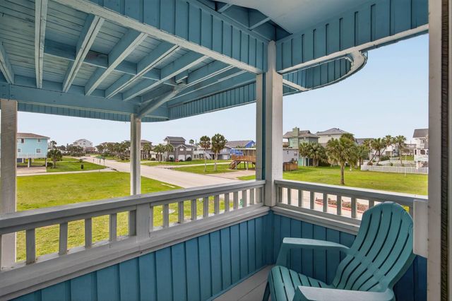 13649 Pirates Beach Boulevard, Galveston, TX 77554