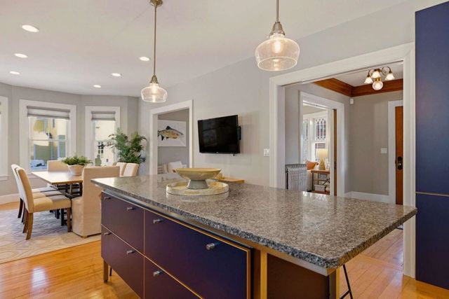 115 Court Street, Portsmouth, NH 03801