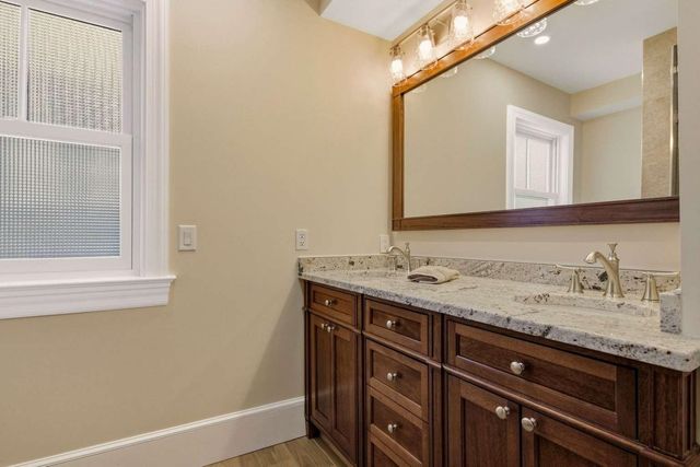 115 Court Street, Portsmouth, NH 03801