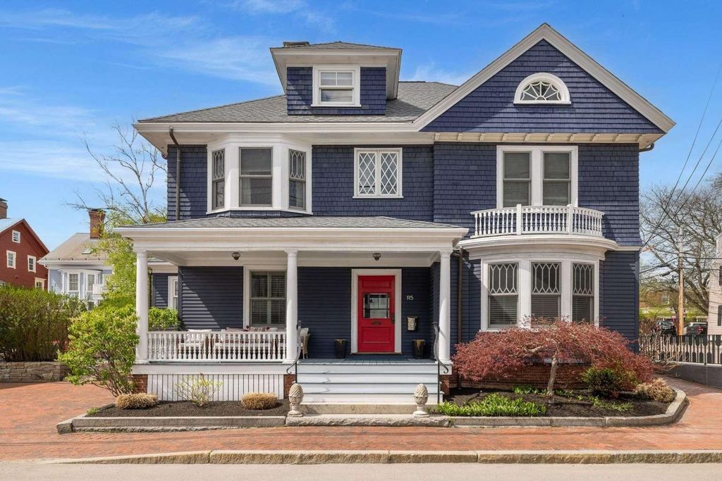 115 Court Street, Portsmouth, NH 03801