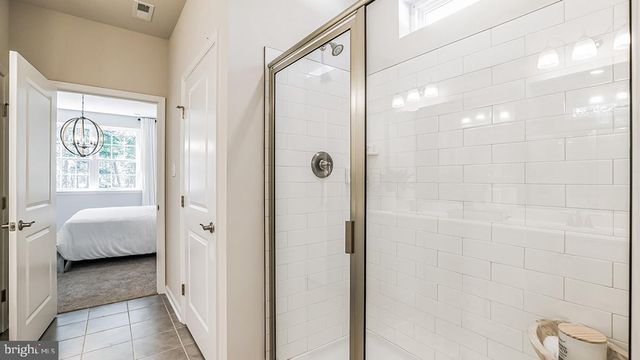 233 HUNTINGTON DR, Egg Harbor Township, NJ 08234
