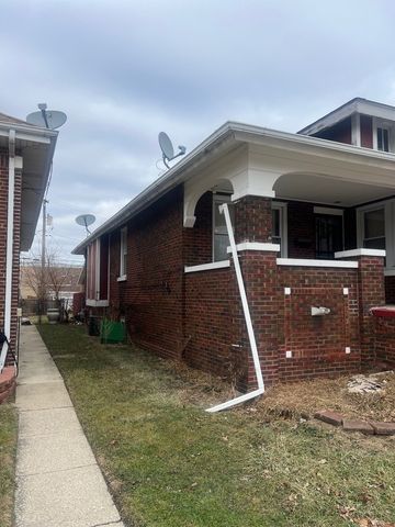 340 156TH Place, Calumet City, IL 60409