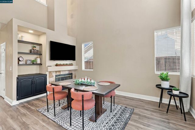 2348 Woodhill Dr, Pittsburg, CA 94565