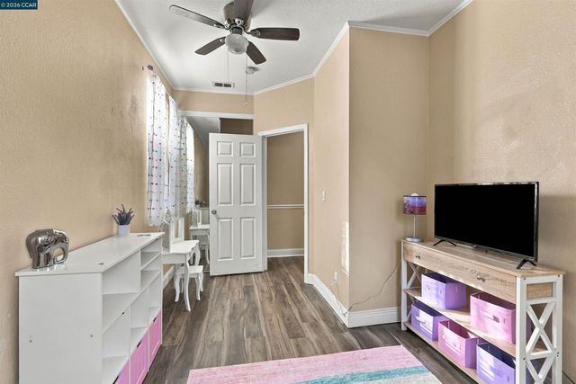 2348 Woodhill Dr, Pittsburg, CA 94565