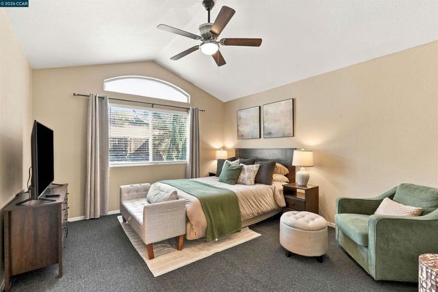 2348 Woodhill Dr, Pittsburg, CA 94565