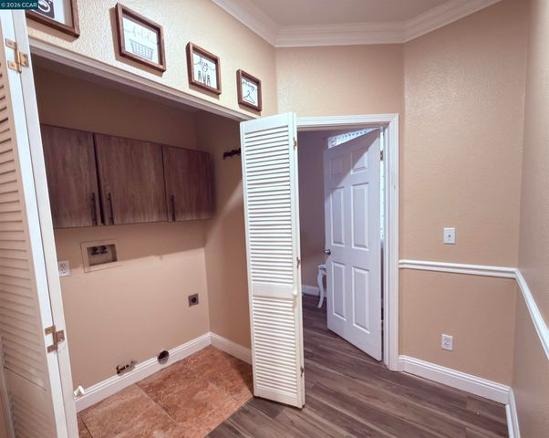 2348 Woodhill Dr, Pittsburg, CA 94565