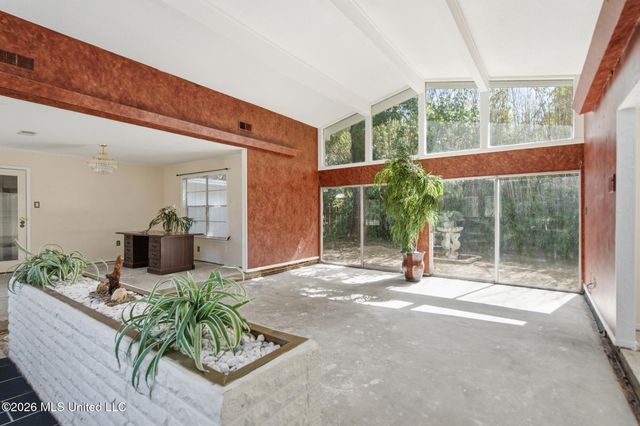 1566 E Second Street, Pass Christian, MS 39571