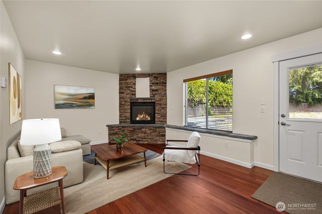 35 Lucky Lane, Camano Island, WA 98282