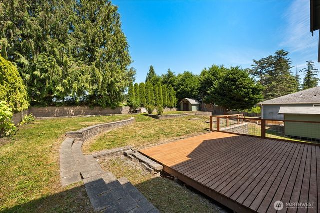 35 Lucky Lane, Camano Island, WA 98282