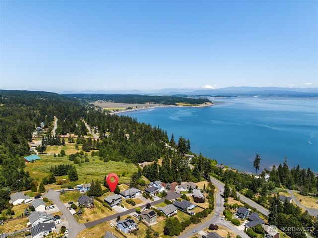 35 Lucky Lane, Camano Island, WA 98282