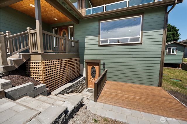 35 Lucky Lane, Camano Island, WA 98282