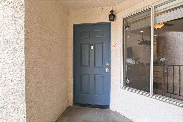 1980 Las Colinas, Corona, CA 92879
