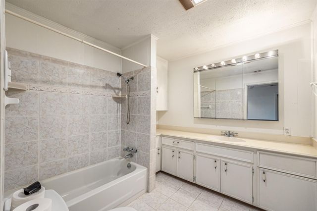 114 Caldwell Street, Baytown, TX 77520