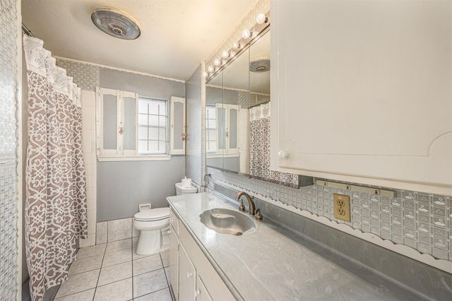 114 Caldwell Street, Baytown, TX 77520