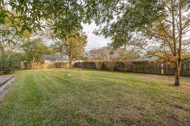 114 Caldwell Street, Baytown, TX 77520