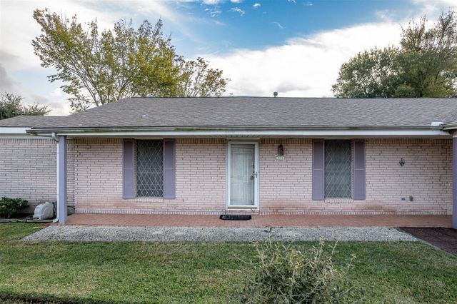 114 Caldwell Street, Baytown, TX 77520