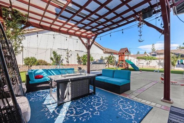 18353 Camberwell Lane, San Diego, CA 92128