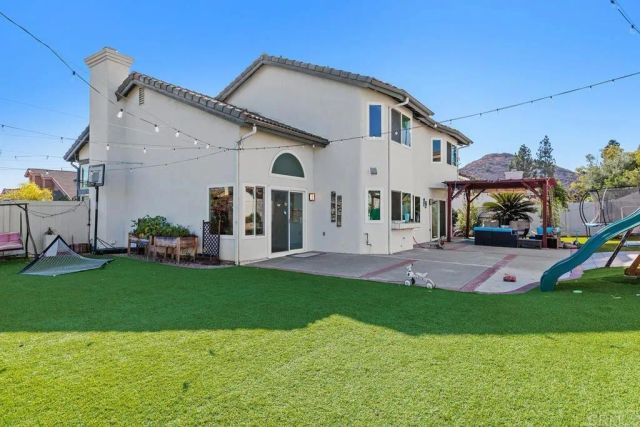 18353 Camberwell Lane, San Diego, CA 92128