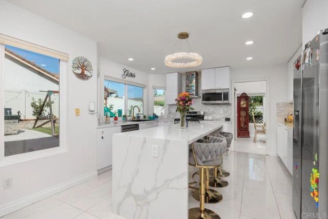 18353 Camberwell Lane, San Diego, CA 92128