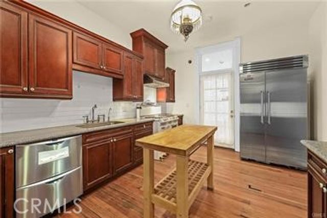 225 N Lima Street, Sierra Madre, CA 91024