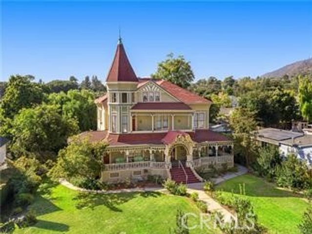 225 N Lima Street, Sierra Madre, CA 91024