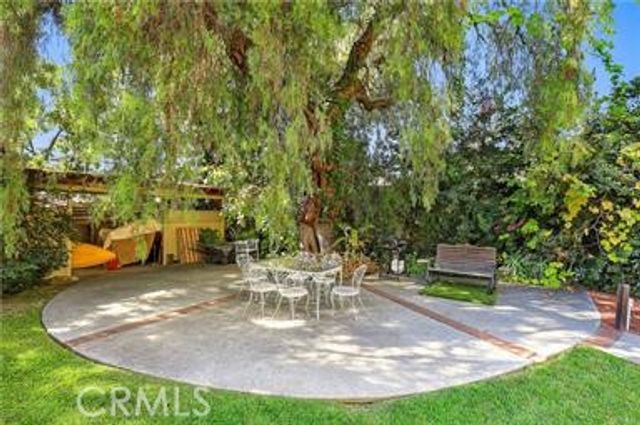 225 N Lima Street, Sierra Madre, CA 91024