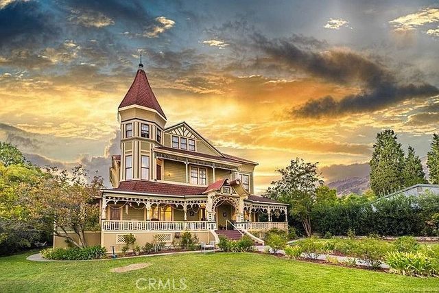 225 N Lima Street, Sierra Madre, CA 91024