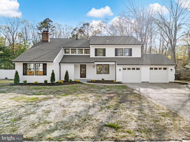 5 CHIPPENHAM DRIVE, Voorhees, NJ 08043
