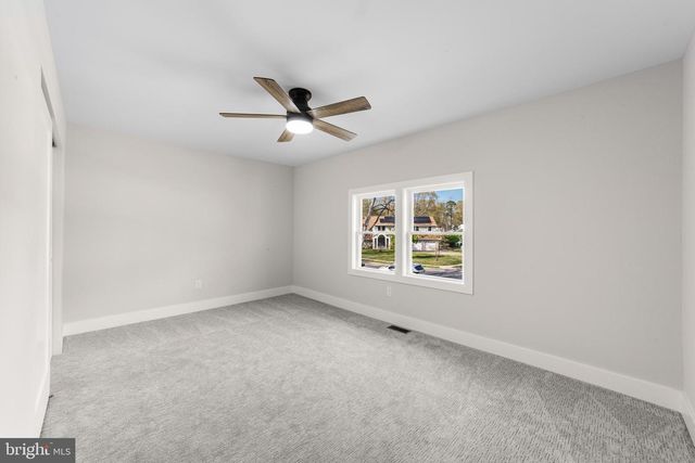 5 CHIPPENHAM DRIVE, Voorhees, NJ 08043