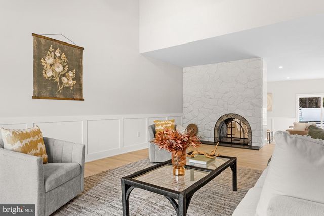 5 CHIPPENHAM DRIVE, Voorhees, NJ 08043