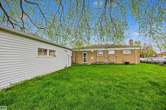 35515 Golden Street, Clinton Twp, MI 48035