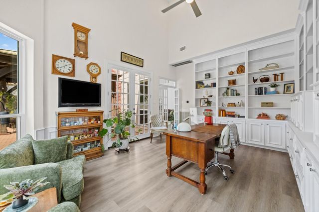 2211 Walnut Grove Lane, Richmond, TX 77406