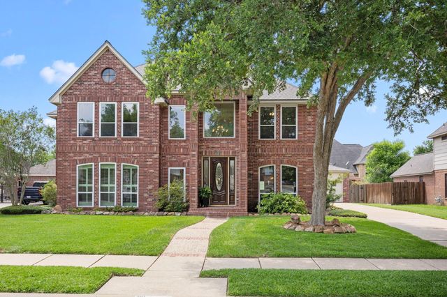 2211 Walnut Grove Lane, Richmond, TX 77406