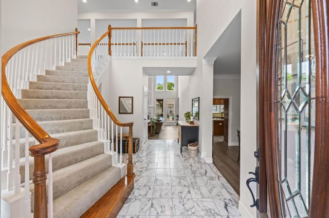 2211 Walnut Grove Lane, Richmond, TX 77406
