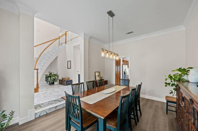 2211 Walnut Grove Lane, Richmond, TX 77406