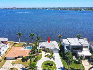 5727 Riverside DR, Cape Coral, FL 33904