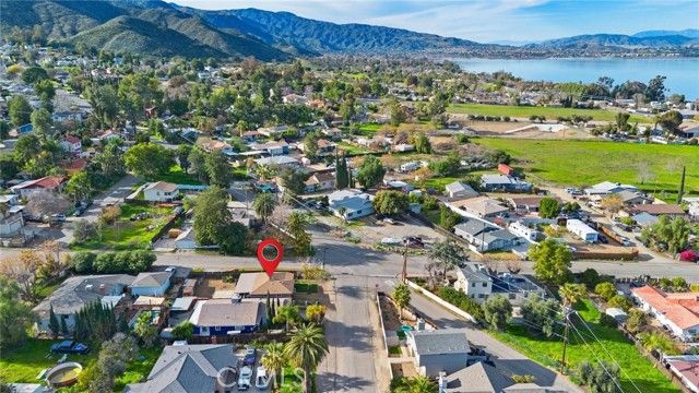 17607 Mackay, Lake Elsinore, CA 92530