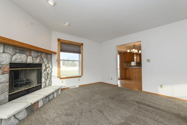 3212 Redbird LANE, Racine, WI 53402