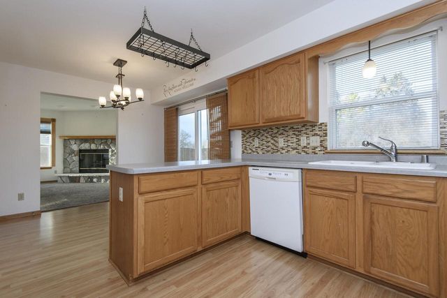 3212 Redbird LANE, Racine, WI 53402