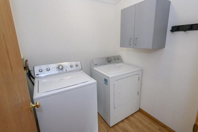 3212 Redbird LANE, Racine, WI 53402