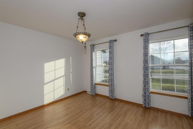 3212 Redbird LANE, Racine, WI 53402